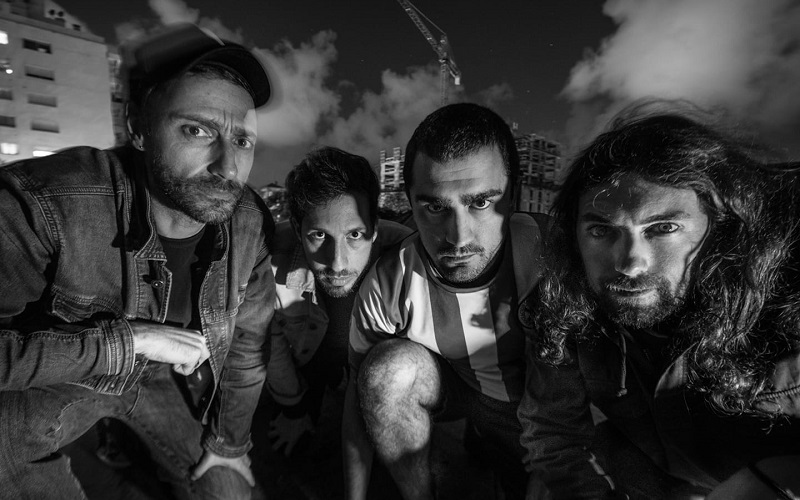 Humo enciende una noche de clásico y puro rock and roll